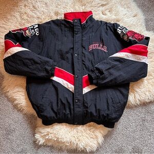 Vintage Embroidered 90s Chicago Bulls Starter NBA Black Red Bomber Jacket XL